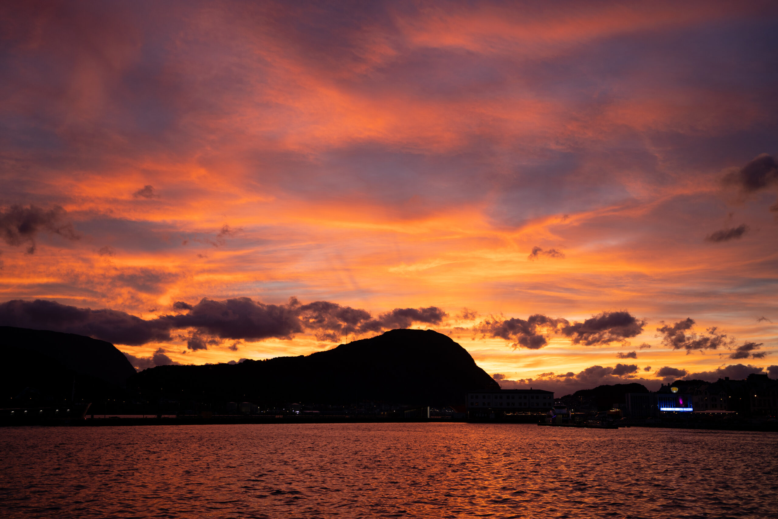 Zonsondergang Ålesund